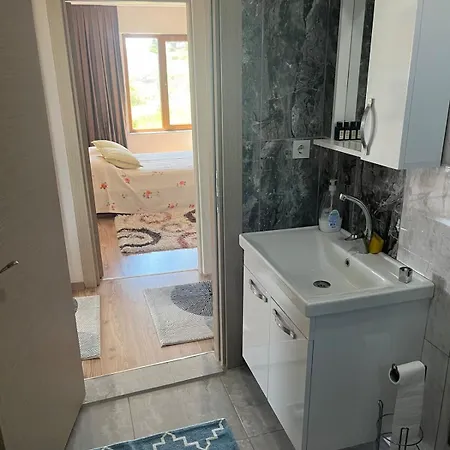 With Sea Views Apartment *
