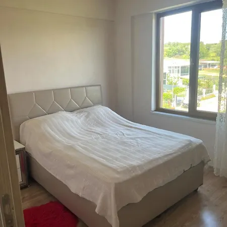 With Sea Views Apartment